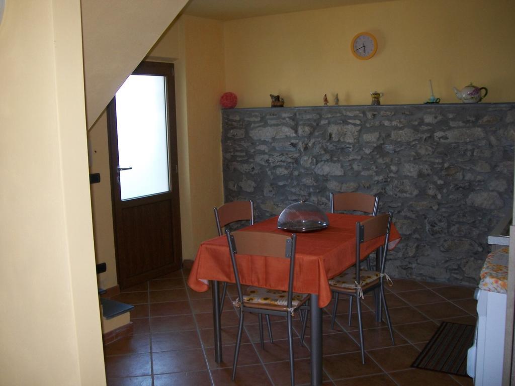 Il Fabianetto Apartment Вецано Лигуре Стая снимка